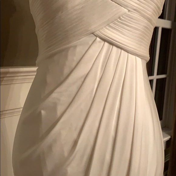 BCBGMAXAZRIA
Cream/White 1 Shoulder Cocktail Dress - Picture 6 of 9
